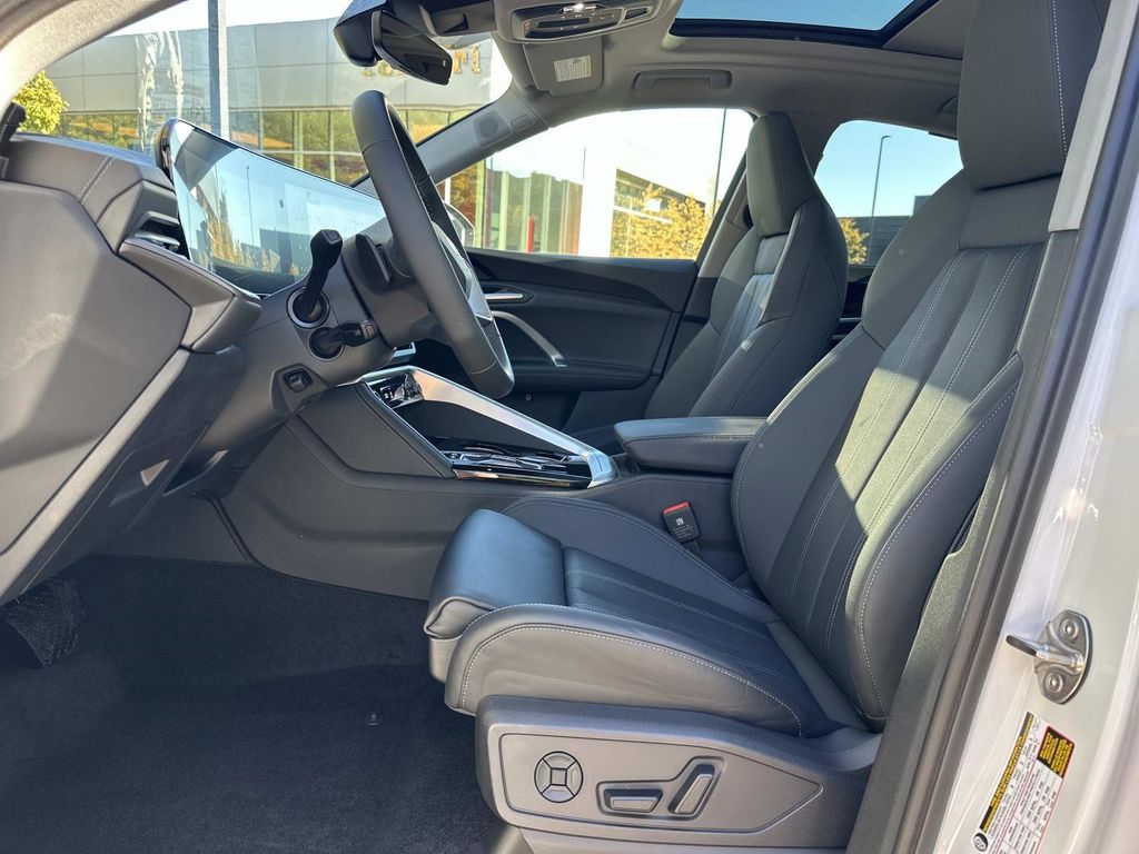 صورة مصغرة 24 لـ 2025 AUDI Q5 SPORTBACK PREMIUM PLUS