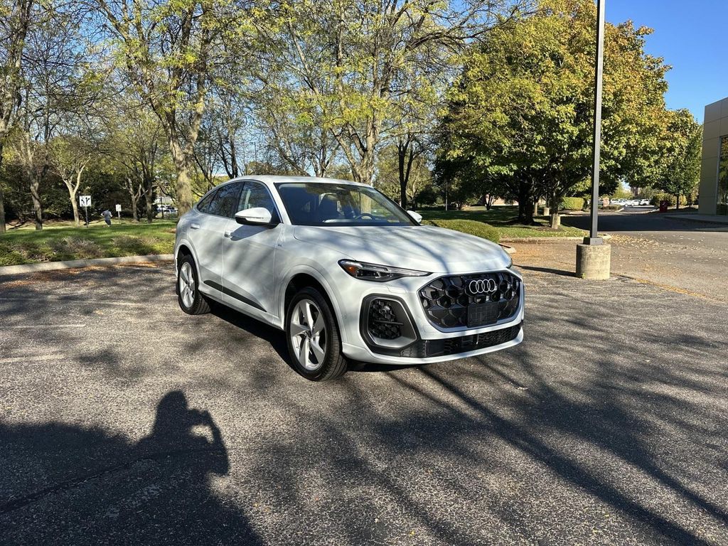 New 2025 Audi Q5 Sportback Premium Plus