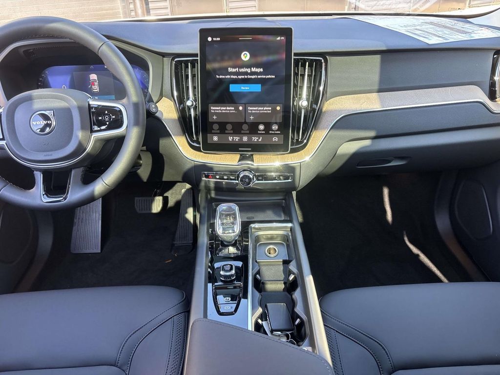 2026 Volvo XC60 B5 PLUS — миниатюра 28
