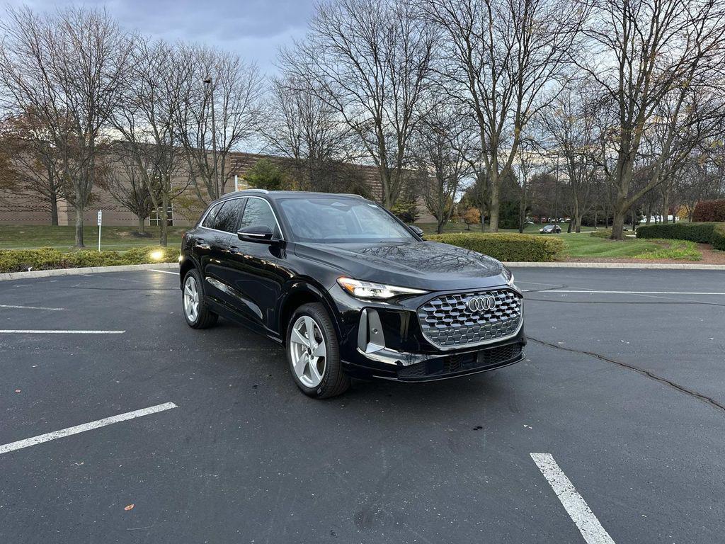 New 2025 Audi Q5 Premium Plus