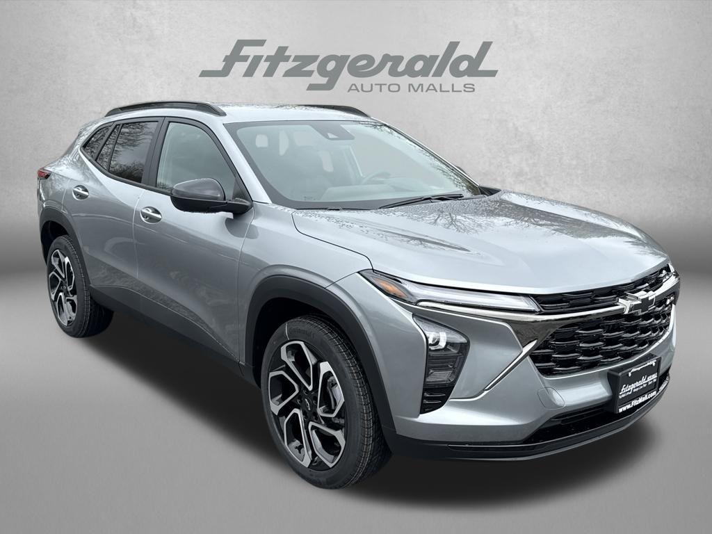 New 2026 Chevrolet Trax FWD 2RS