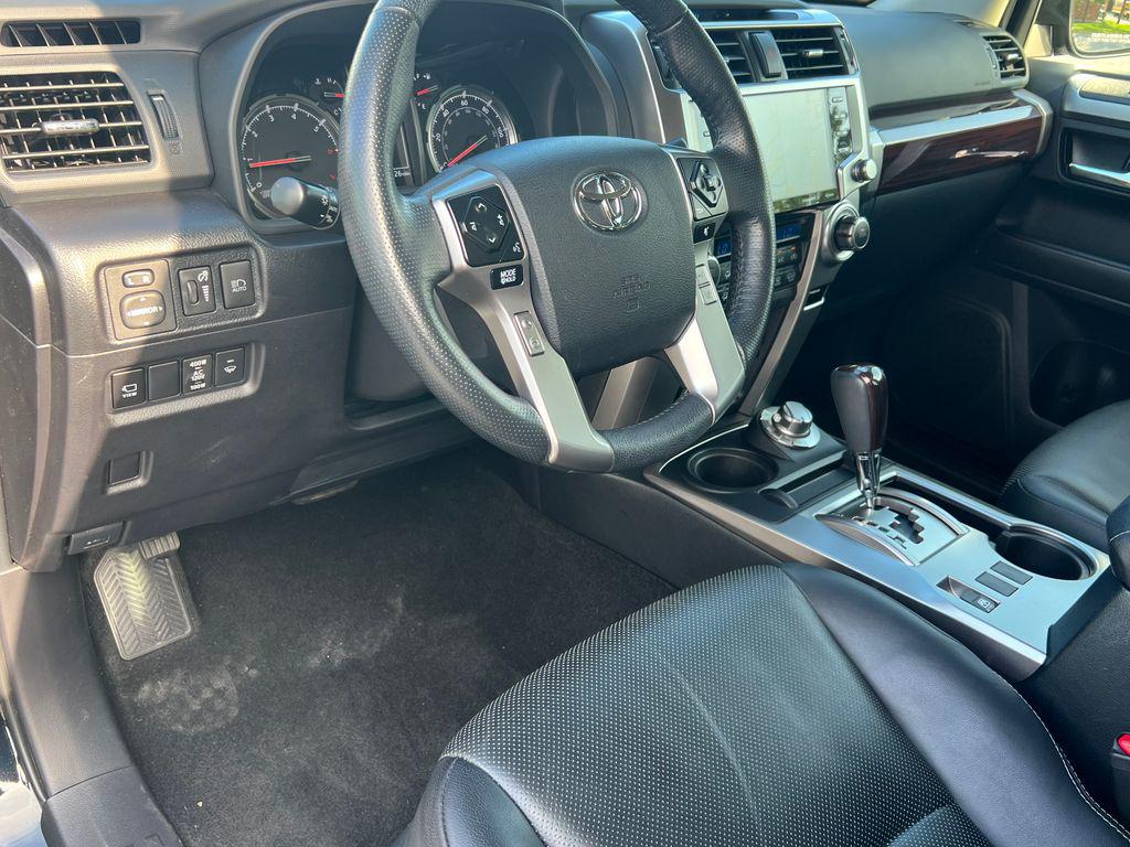 2023 Toyota 4RUNNER LIMITED — миниатюра 22