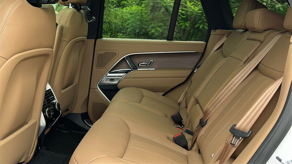 صورة مصغرة 21 لـ 2026 LAND Rover RANGE ROVER P550E SE