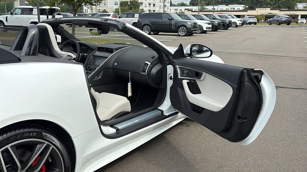 صورة مصغرة 22 لـ 2024 Jaguar F-TYPE P450 R-DYNAMIC RWD AUTOMATIC