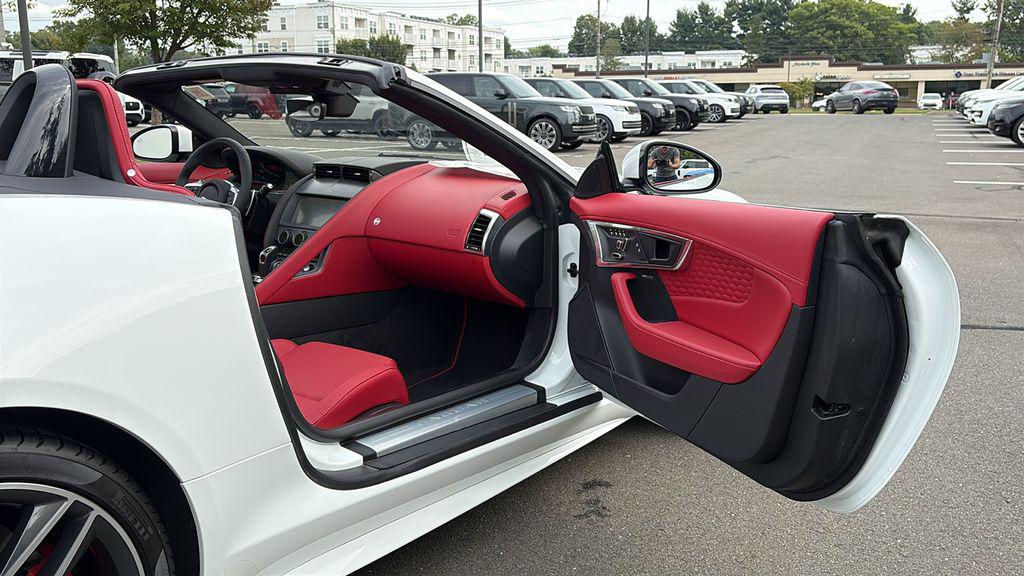 2024 Jaguar F-TYPE P450 R-DYNAMIC RWD AUTOMATIC — миниатюра 22