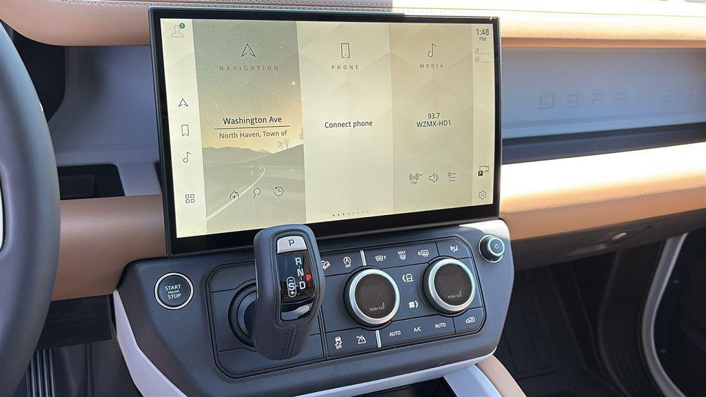 2026 LAND Rover DEFENDER P300 S — миниатюра 16