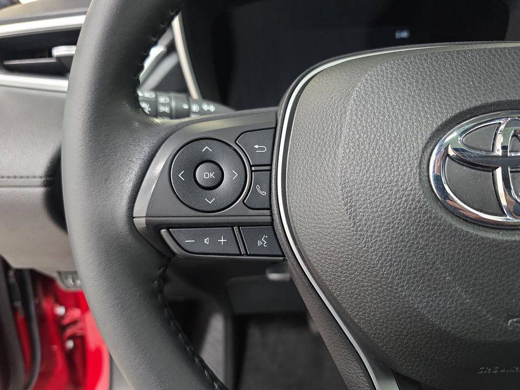 صورة 17 لـ 2023 Toyota COROLLA CROSS XLE
