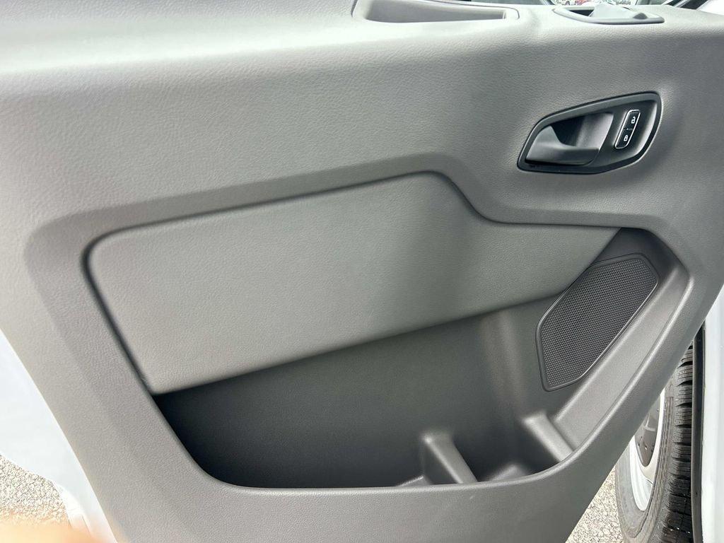 صورة مصغرة 13 لـ 2026 FORD TRANSIT-250 BASE