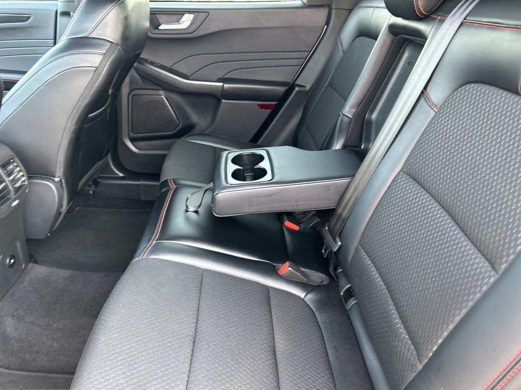 2025 FORD ESCAPE ST-LINE 缩略图 18