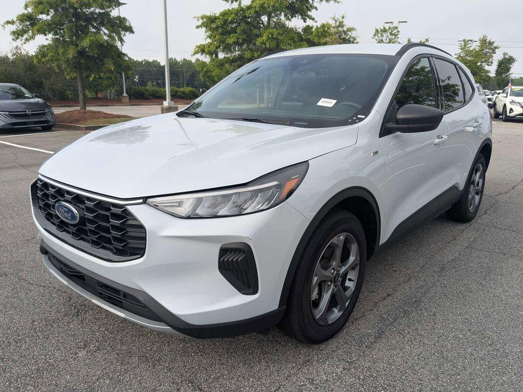 صورة 9 لـ 2025 FORD ESCAPE ST-LINE