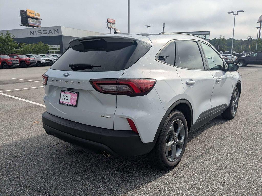 صورة 4 لـ 2025 FORD ESCAPE ST-LINE