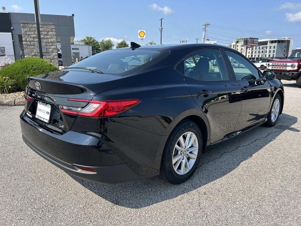 صورة مصغرة 4 لـ 2025 Toyota CAMRY LE