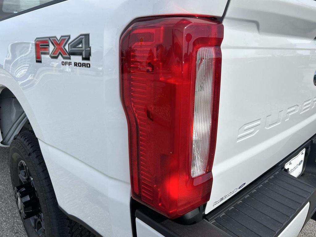 صورة مصغرة 11 لـ 2026 FORD F-250 XL