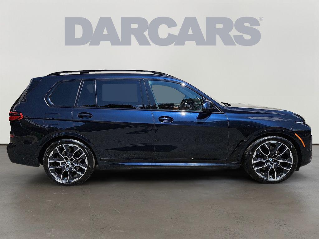 صورة 7 لـ 2024 BMW X7 XDRIVE40I