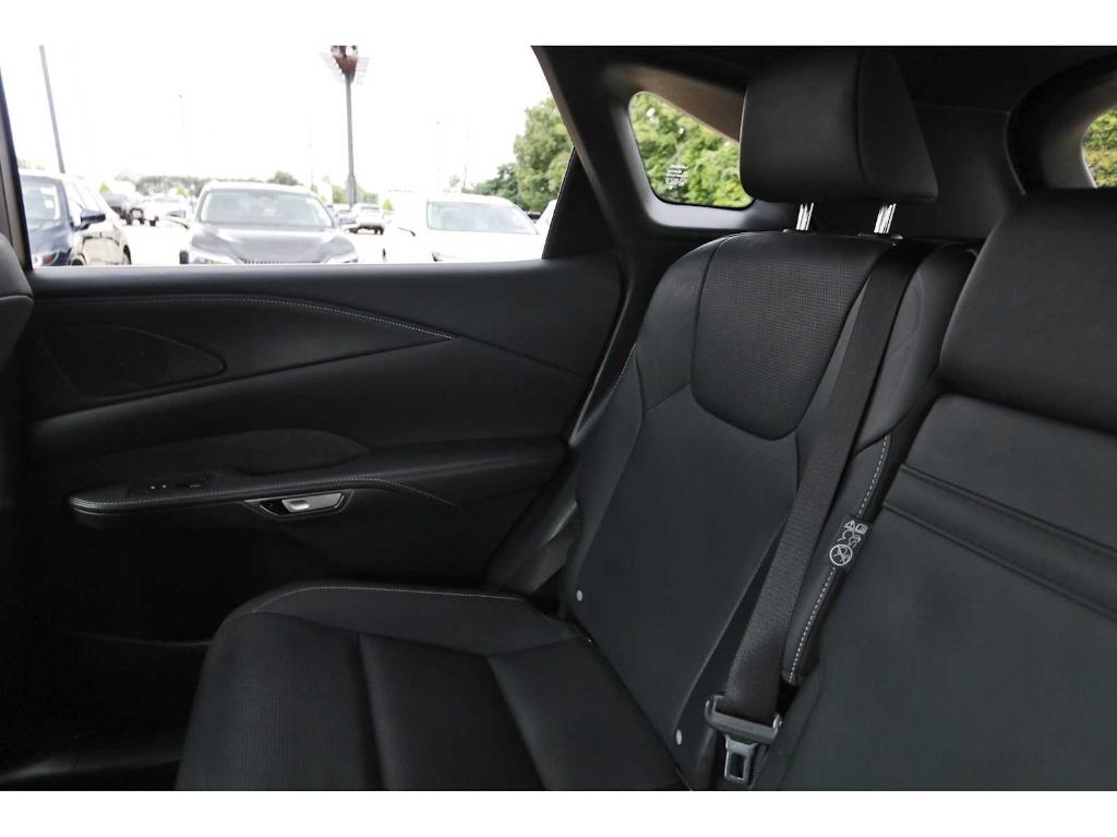 صورة 9 لـ 2023 Lexus RX 350 PREMIUM PLUS