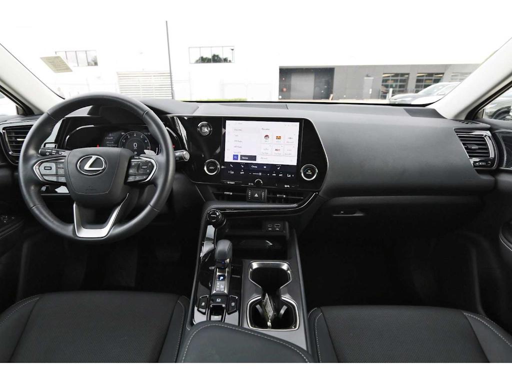 2025 Lexus NX 250 BASE — фото 7