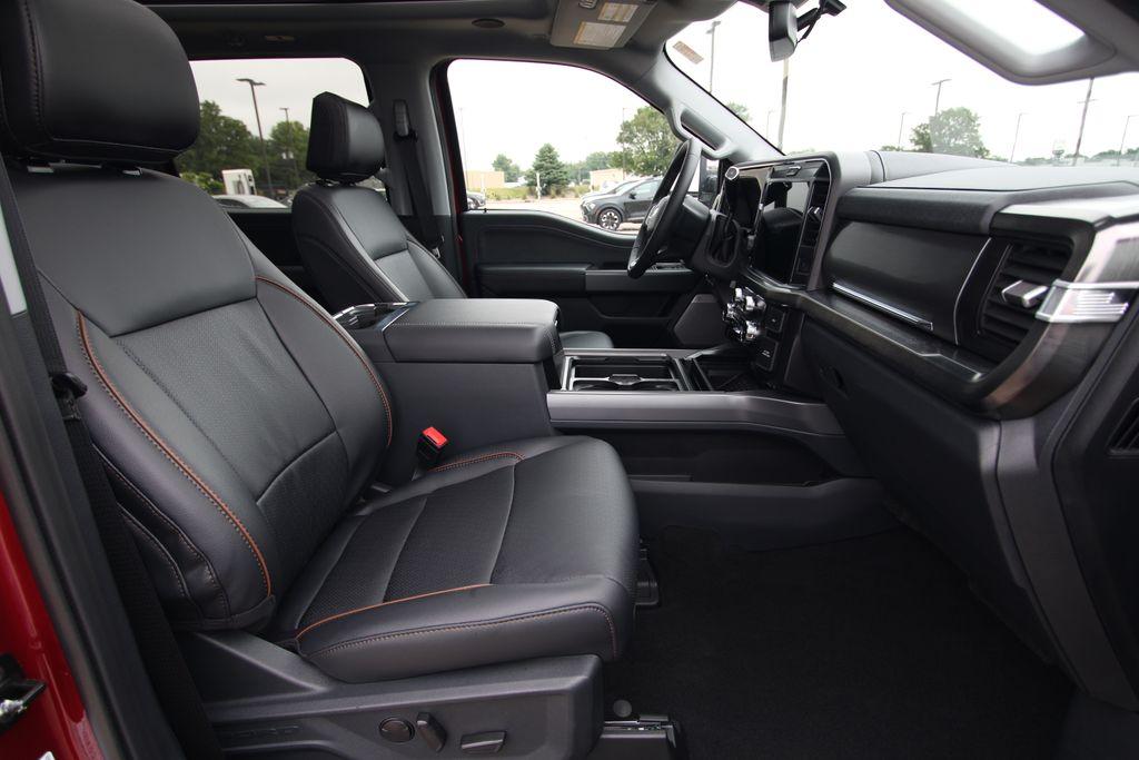 2026 FORD F-250 LARIAT 照片 8