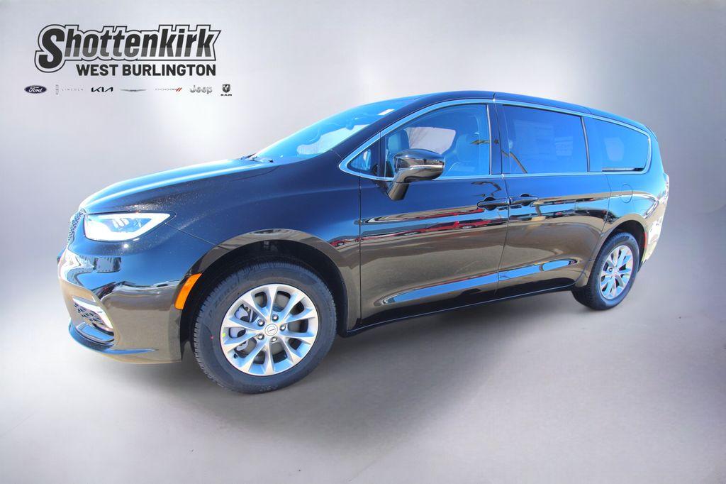 New 2026 Chrysler Pacifica Limited