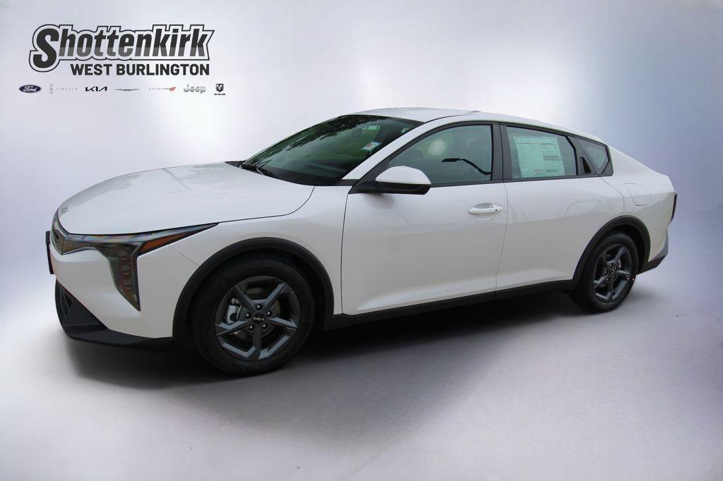New 2026 Kia K4 LXS