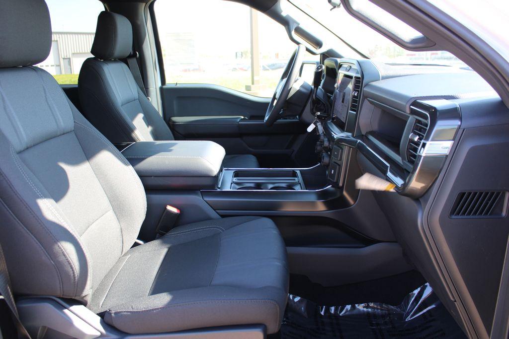 FORD F-150 STX - 8