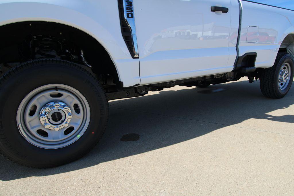 2026 FORD F-350 XL 照片 8
