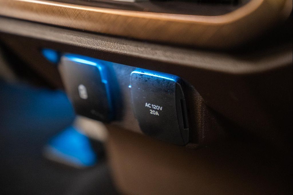 2025 FORD F-150 KING RANCH 缩略图 40