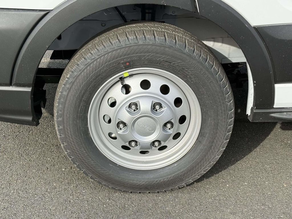 صورة 9 لـ 2026 FORD TRANSIT-350 BASE