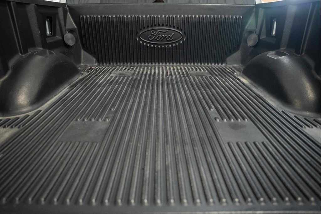 صورة 10 لـ 2025 FORD F-150 XLT