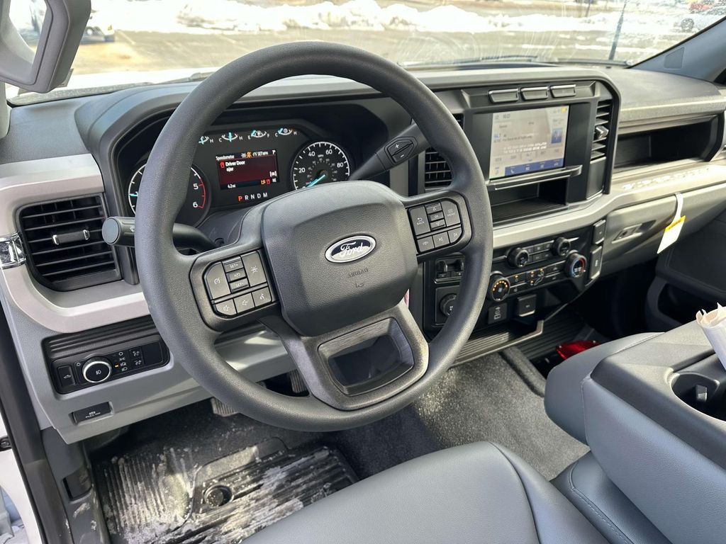2024 FORD F-350 XL — миниатюра 12