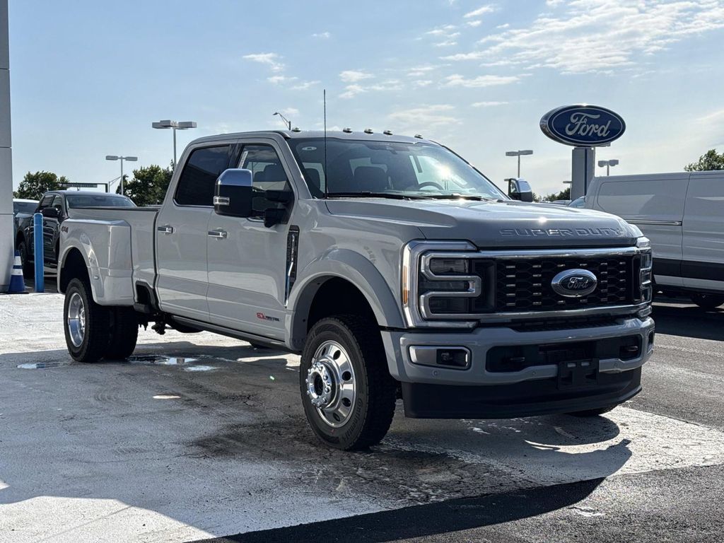 New 2026 Ford F-450 Platinum