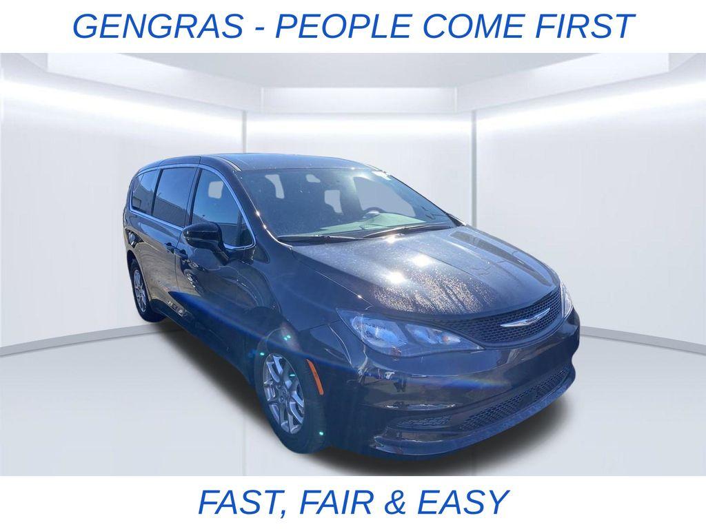 New 2026 Chrysler Voyager LX