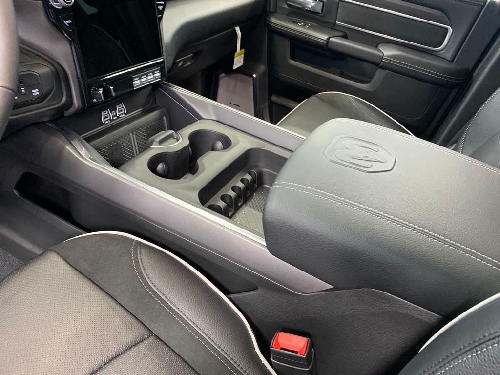 2026 RAM 3500 LARAMIE 缩略图 12