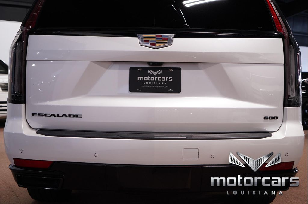 2023 Cadillac ESCALADE SPORT thumbnail 17