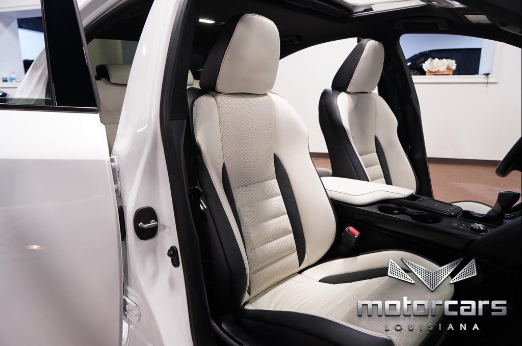 صورة مصغرة 32 لـ 2022 Lexus IS 350 BASE