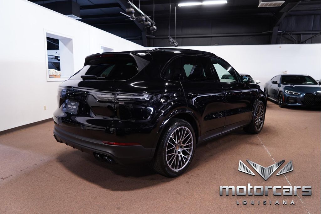PORSCHE CAYENNE - 7