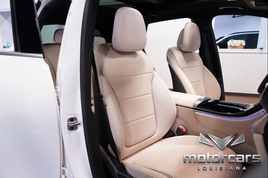2026 Mercedes-BENZ GLC — миниатюра 30