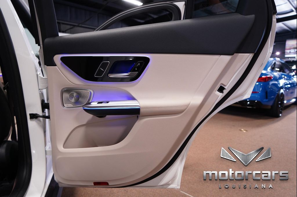2026 Mercedes-BENZ GLC — миниатюра 50