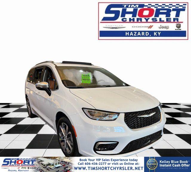 New 2026 Chrysler Pacifica Pinnacle