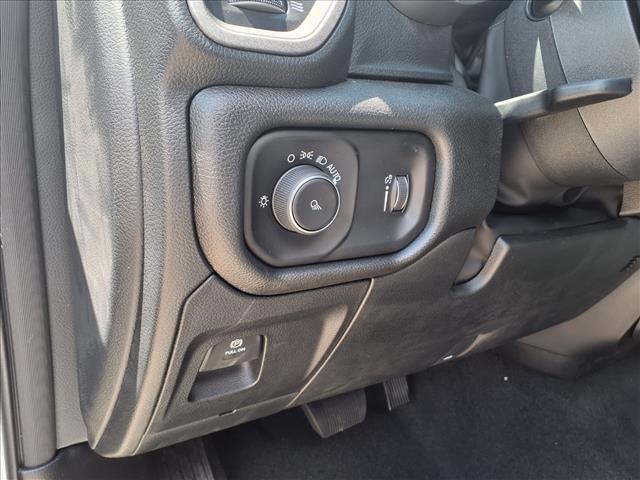 صورة مصغرة 12 لـ 2026 RAM 1500 TRADESMAN
