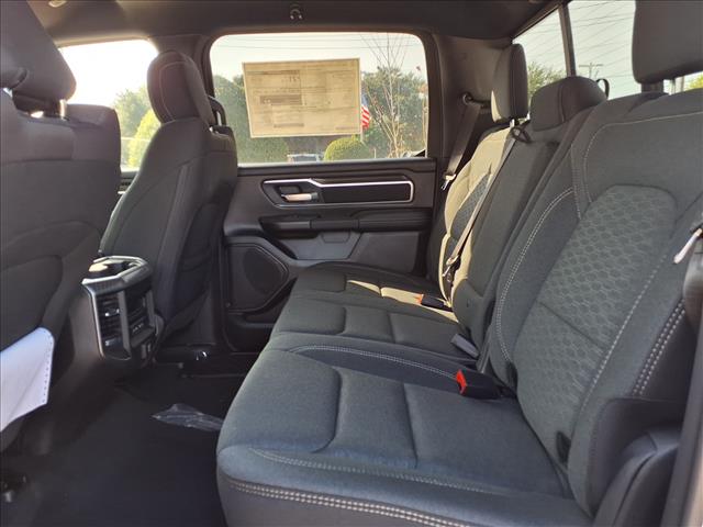 صورة مصغرة 10 لـ 2026 RAM 1500 BIG HORN/LONE STAR
