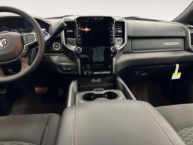 2026 RAM 2500 BIG HORN CREW CAB 4X4 6'4' BOX — фото 10