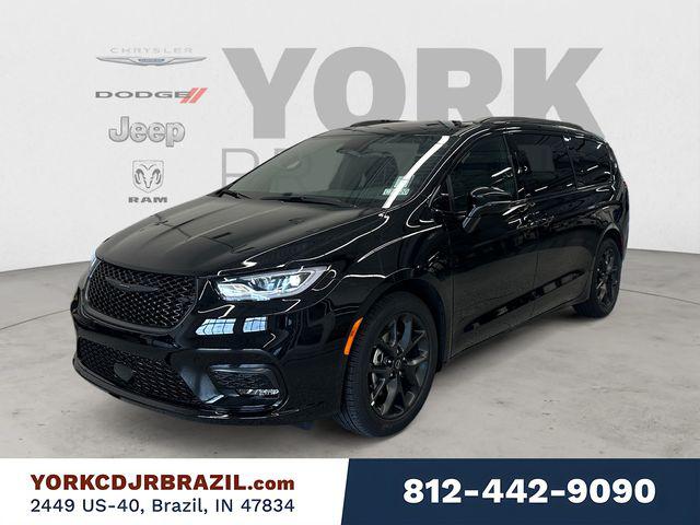 New 2026 Chrysler Pacifica Limited