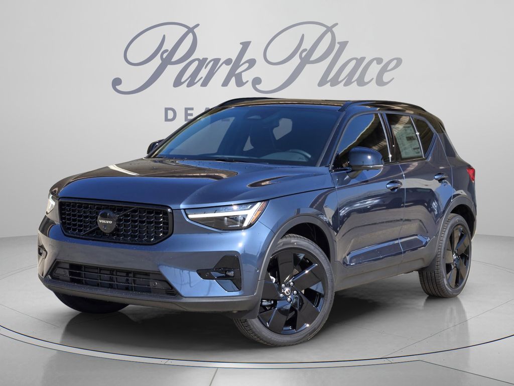 New 2026 Volvo XC40 Black Edition Ultra, B5 AWD Gas (mild hybrid)