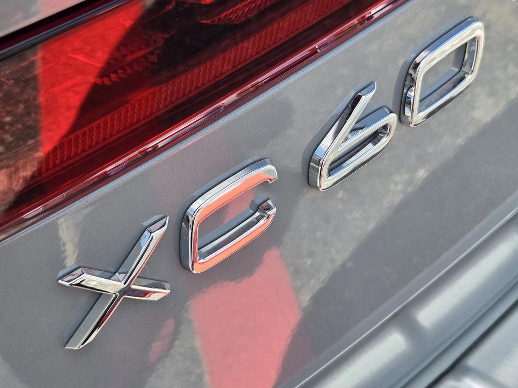 صورة مصغرة 32 لـ 2026 Volvo XC60 B5 ULTRA