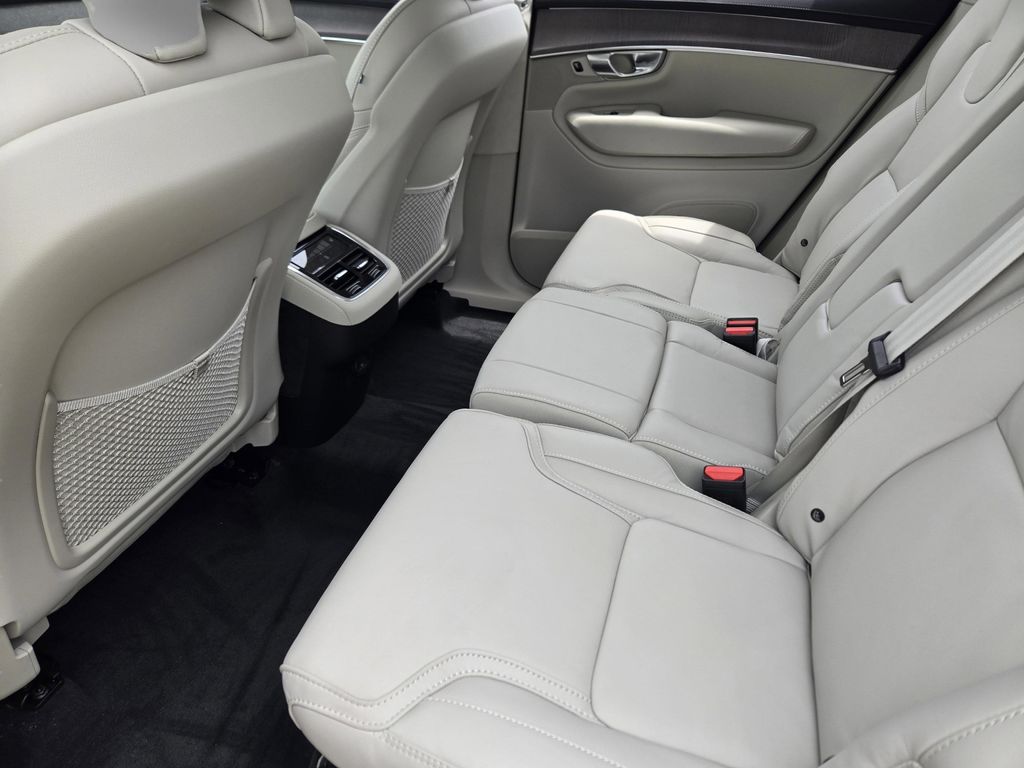 2026 Volvo XC90 ULTRA DARK THEME 缩略图 20