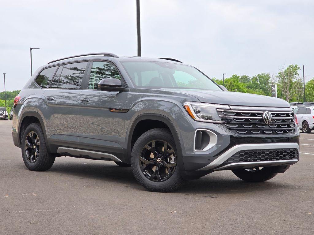 New 2026 Volkswagen Atlas 2.0T Peak Edition