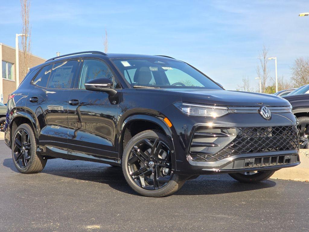 New 2026 Volkswagen Tiguan 2.0T SE R-Line Black