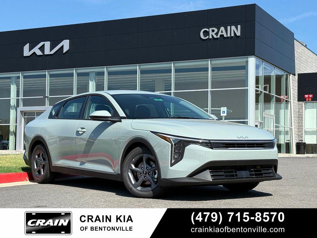 New 2026 Kia K4 LXS