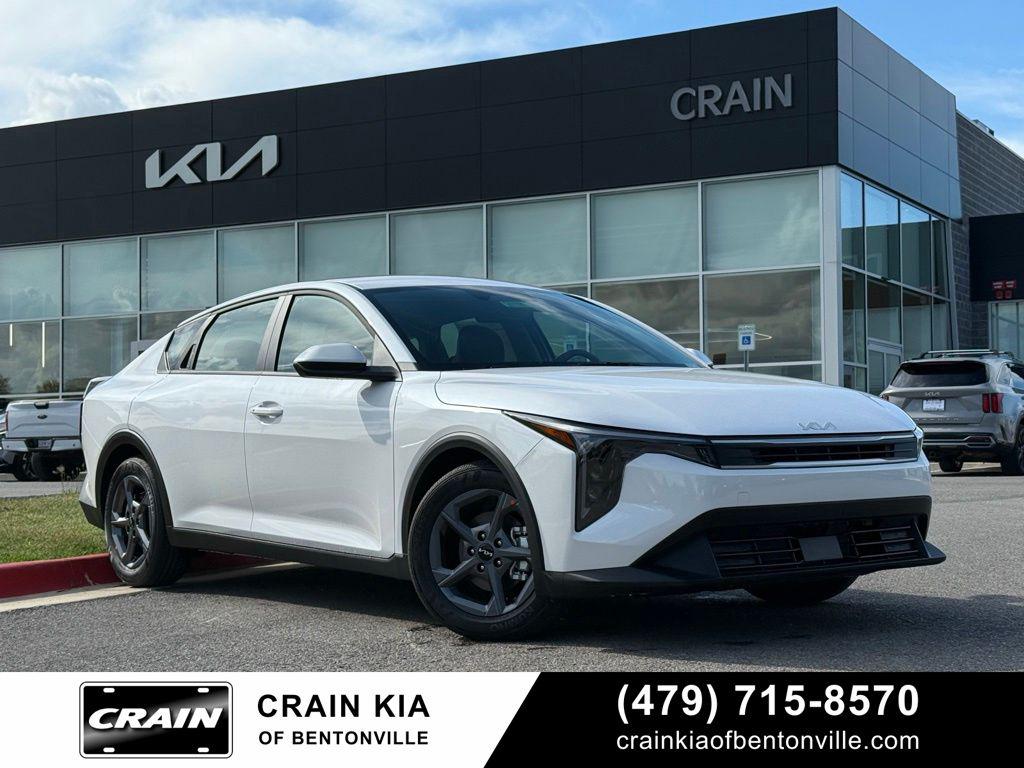 New 2026 Kia K4 LXS