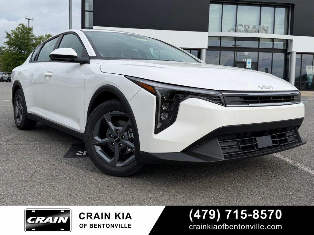 New 2026 Kia K4 LXS
